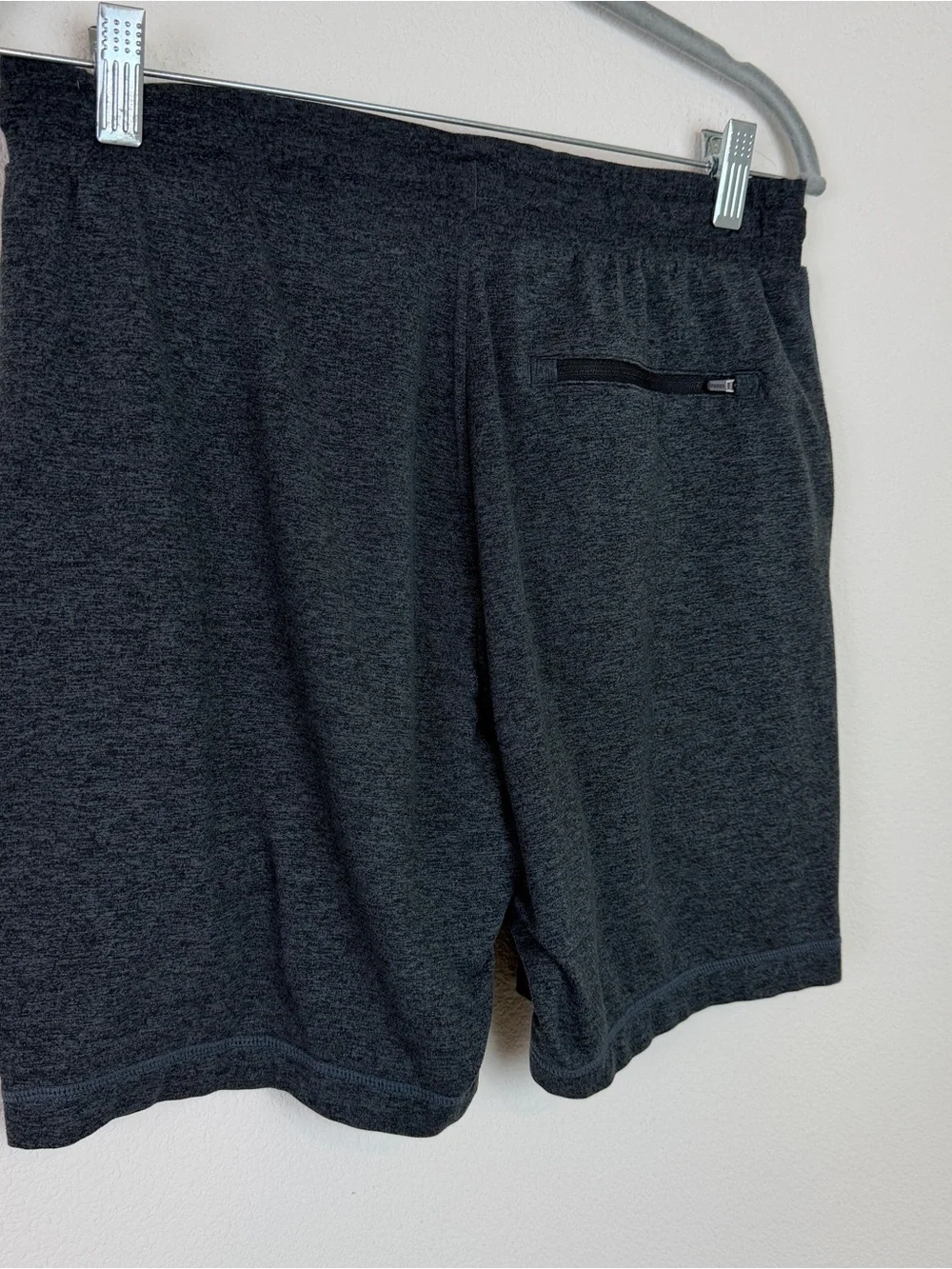 Vuori Men’s Pronto Performance shorts | Small | Grey